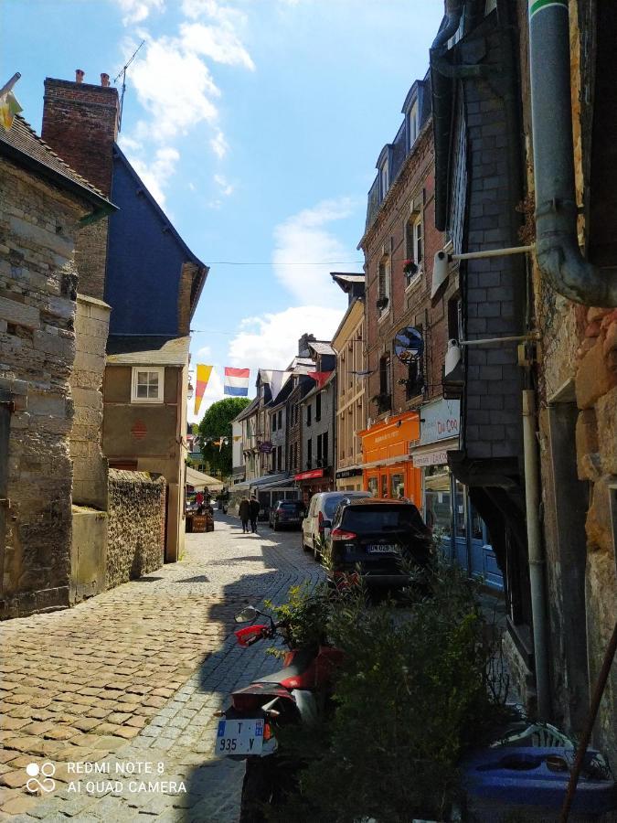 Bel Appartement A Honfleur Bagian luar foto